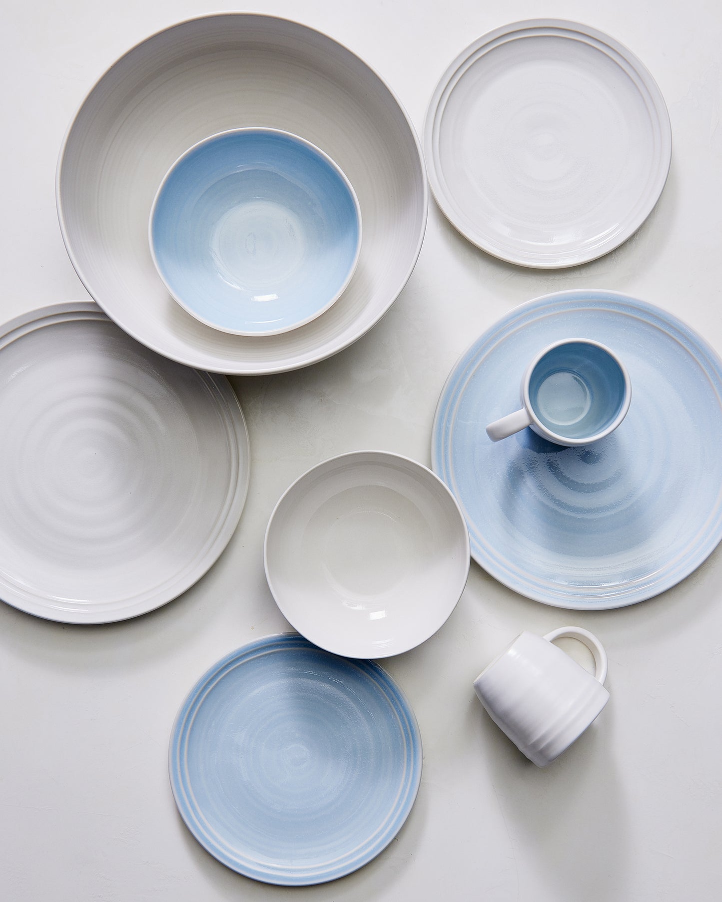 Lines Blue Stoneware Salad Bowl, Set of 4 Canvas Home Blue, Blue Stoneware, Lines, Stoneware, Stoneware Salad Bowl, White, White & Blue