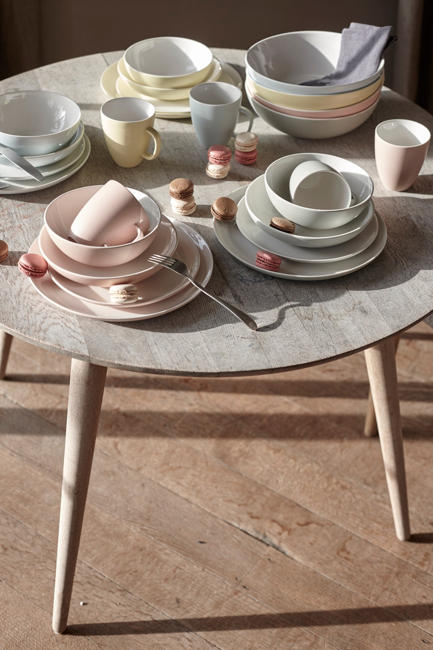 Procida 16-piece place setting - Grey Canvas Home Procida