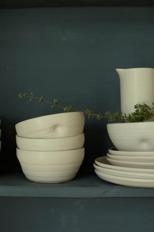 Pinch White Stoneware 4 Piece Dinnerware Set, Service For 1
