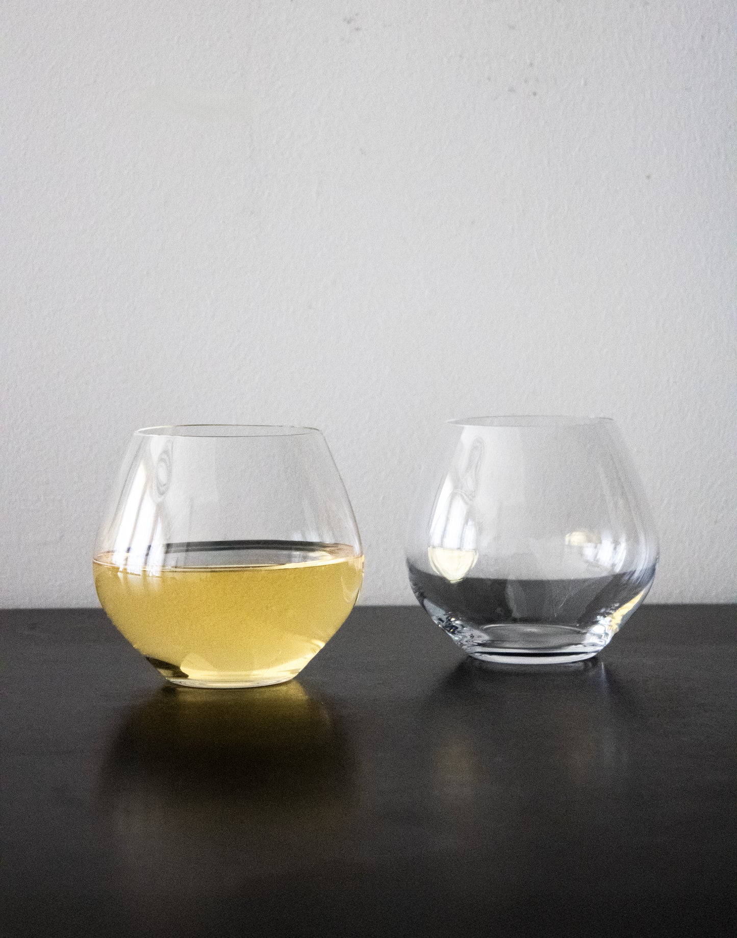 Amoroso Stemless White Wine Glass