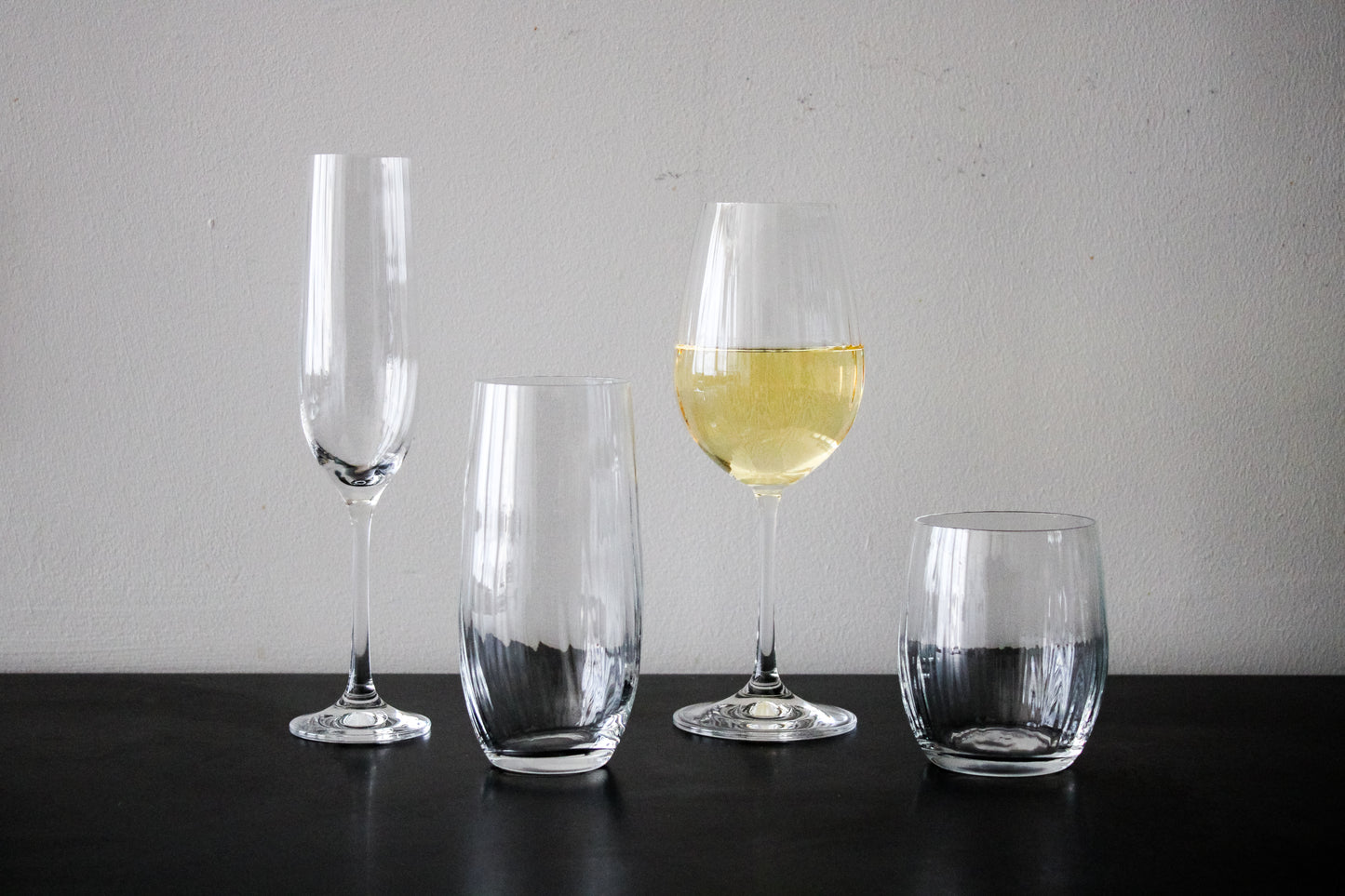 Waterfall White Wine Glass