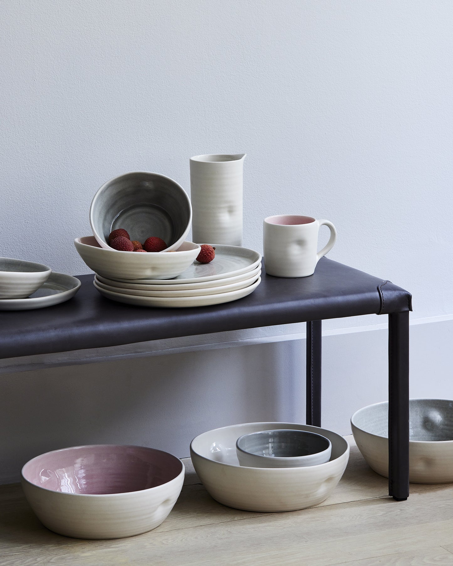 Pinch Pink Stoneware 16 Piece Dinnerware Set, Service For 4