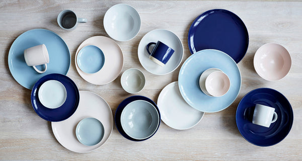 Shell Bisque 16-piece place setting - Blue