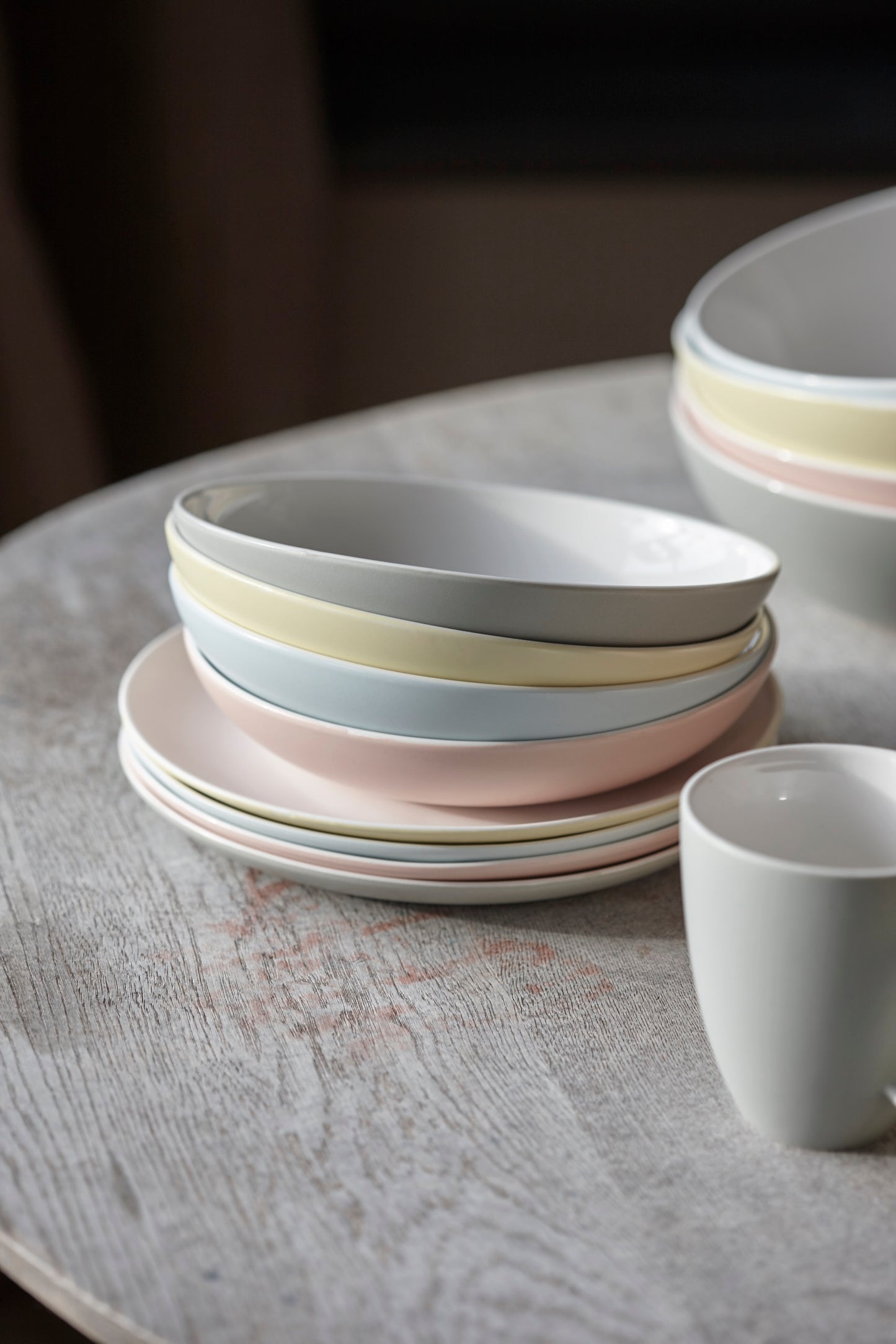 Procida 16-piece place setting - Yellow Canvas Home Procida