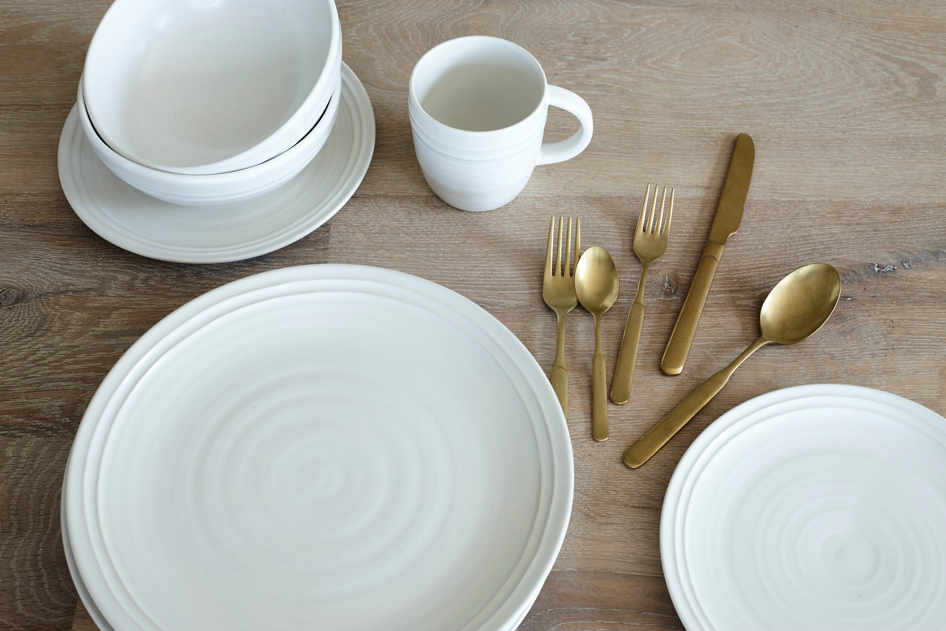 Lines White Stoneware Dinner Plate, Set of 4 Canvas Home Lines, Stoneware, Stoneware Dinner Plate, White, White Stoneware